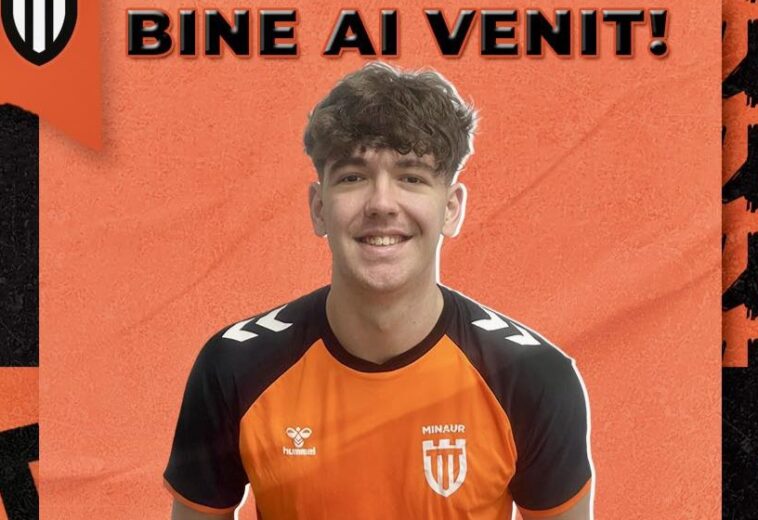 Minaur reacționează rapid după plecarea lui Kozakevych și aduce un inter dreapta de 2,08 metri
