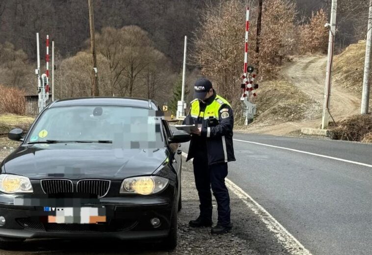 5 permise reținute la trecerile peste calea ferată. Amenzi de peste 10.000 de lei într-o singură zi