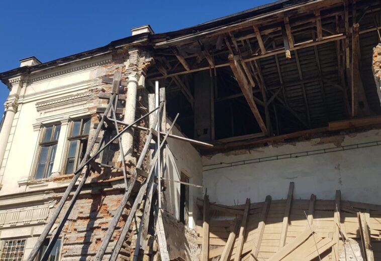 Fostul Palat Episcopal din Baia Mare intră în etapa de punere în siguranță și reabilitare