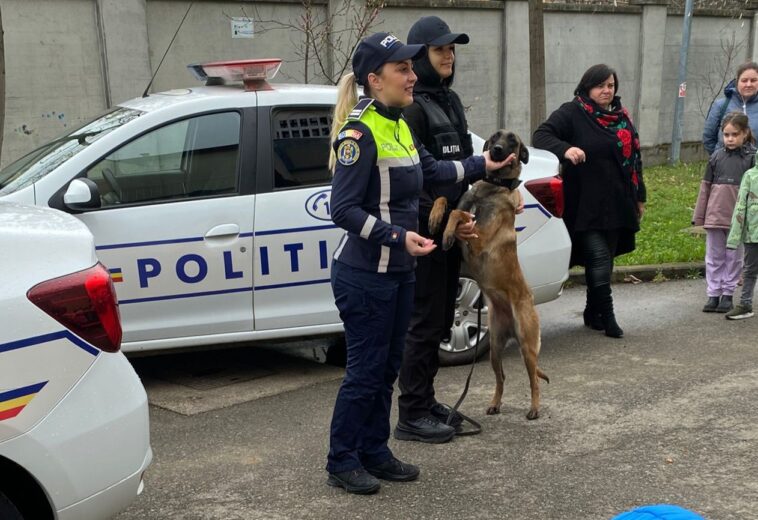Copiii din Baia Mare au învățat reguli de circulație direct de la polițiști. Cine a fost invitatul surpriză