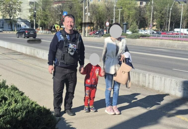 Copil de 4 ani pierdut în Baia Mare, căutat de polițiști. Unde a fost găsit