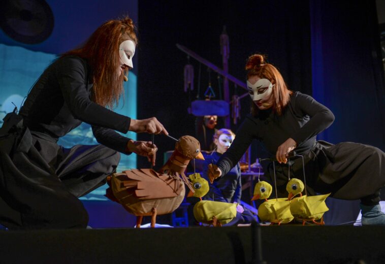 Ultimul spectacol la Teatrul de Păpuși. Sala intră în renovare.