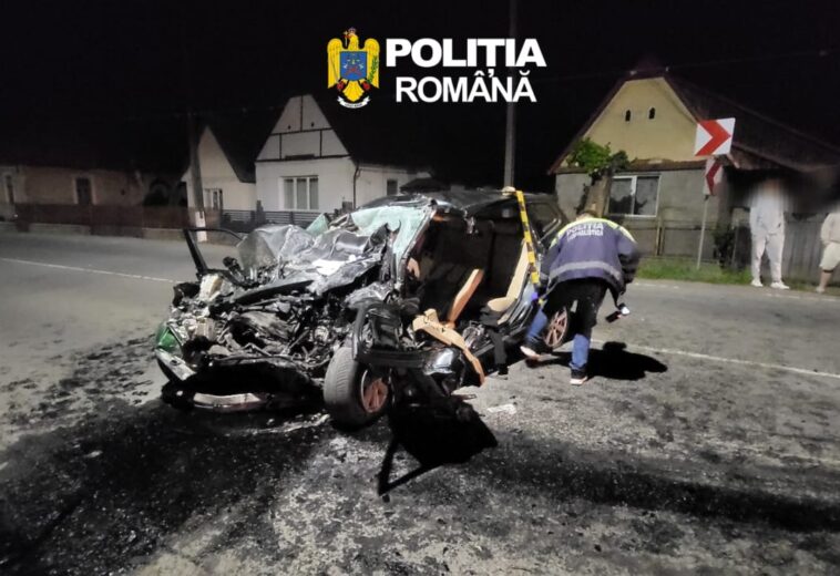 Accident grav pe DN19, la Câmpulung la Tisa. Cinci victime după impactul dintre o mașină și un autobuz