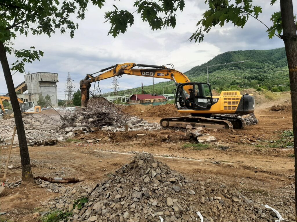 Demolare estacada minereu Flotația Săsar 02
