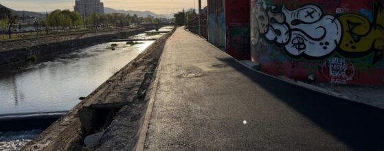 Pista de biciclete zona Carrefour