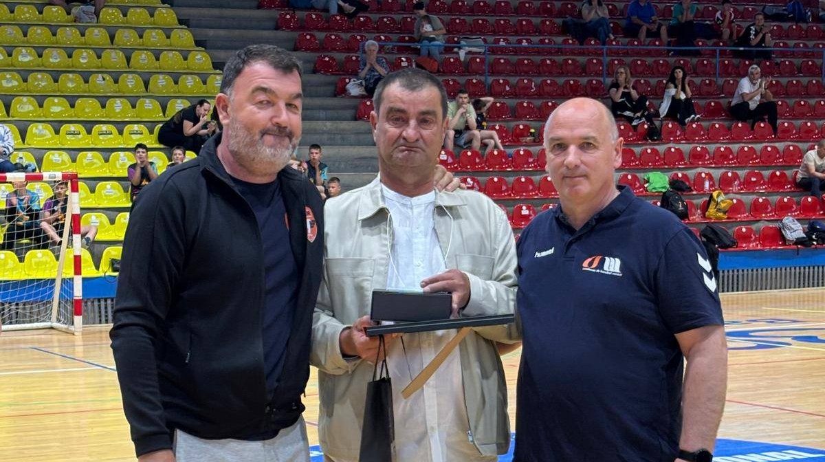 Florin Mironescu se desparte de Academia de Handbal Minaur după 18 ani (VIDEO)