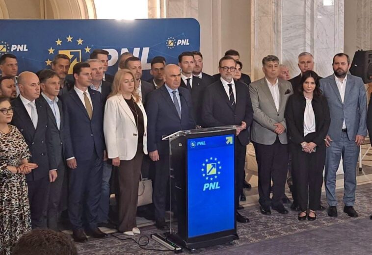 Scandal în PNL înaintea deciziei PSD. Ionel Bogdan cere demisii în cazul Guvernului Veștea