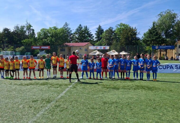 Fotbalistele sub 10 ani de la Repedea joacă finala națională la Cupa Satelor