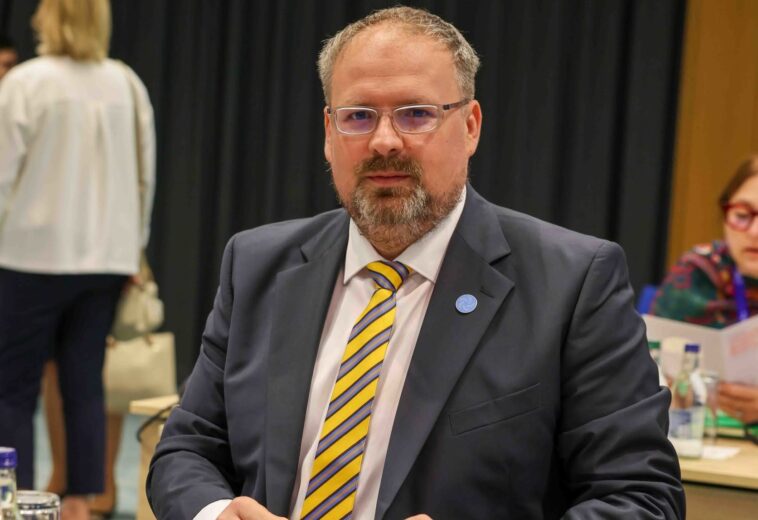 Băimăreanul Adrian Dan Pop a condus delegația României la reuniunea care pregătește viitorul economiei europene