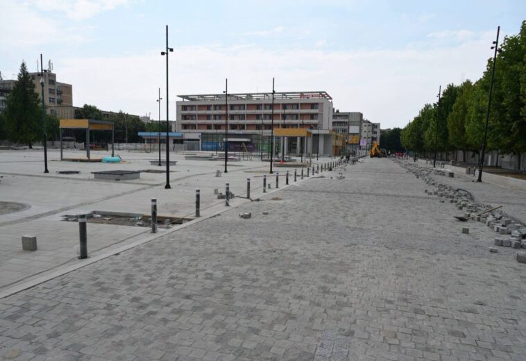 Se schimbă din nou circulația în zona Pieței Revoluției. Ce trebuie să știe șoferii din Baia Mare