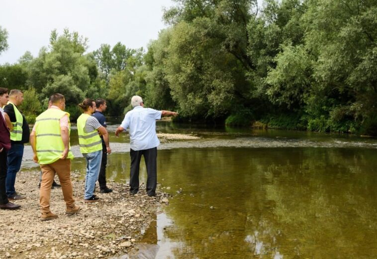 De ce doar acum? Traversare provizorie peste râul Lăpuș, între Cătălina și Mocira. Ruta ar putea fi gata în două săptămâni