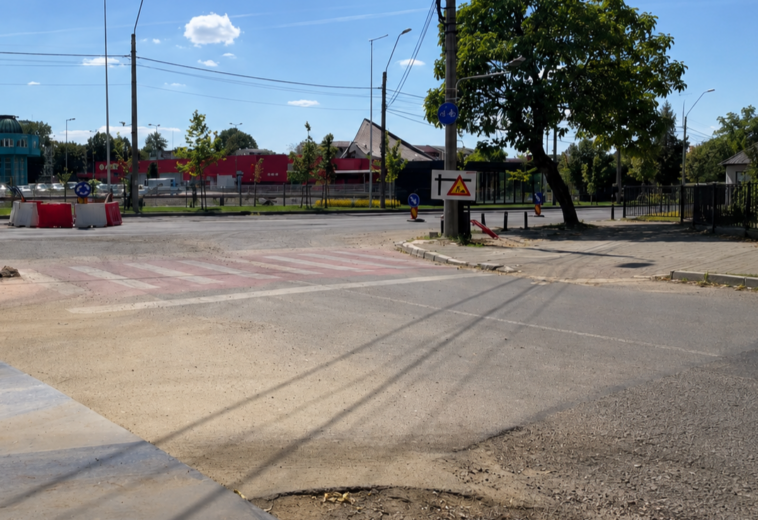 Se extinde cu o bandă nouă o stradă din Baia Mare. Trafic restricționat până vineri