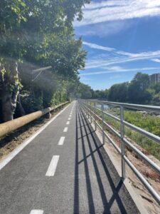Piste de biciclete pe malul râului Săsar