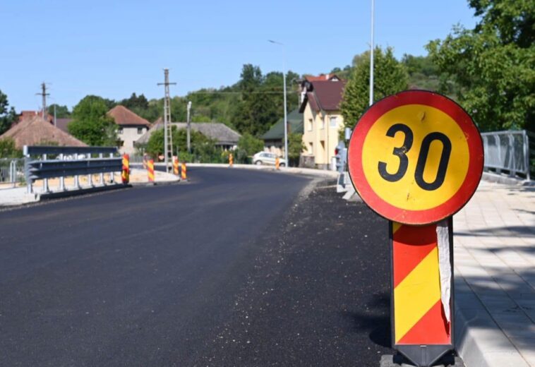 Modernizarea străzii Victoriei are din nou un nou termen de finalizare. Ce promite constructorul pentru septembrie