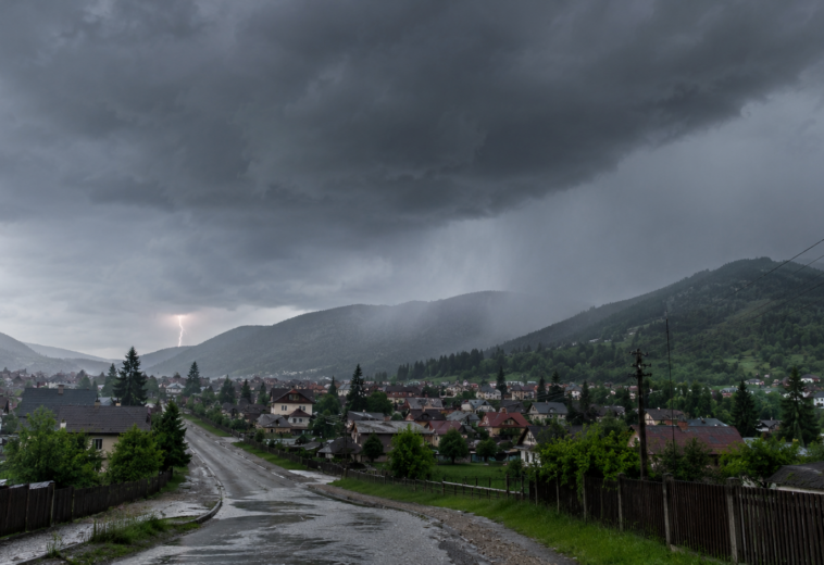 Se dezlănțuie vremea la Borșa. Cod Roșu după ploi torențiale și furtună – ACTUALIZARE